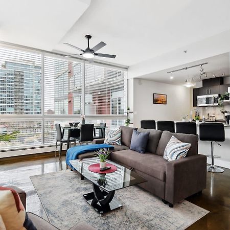 Upscale 2Br Condo - King Bed - Stunning Views Calgary Zewnętrze zdjęcie
