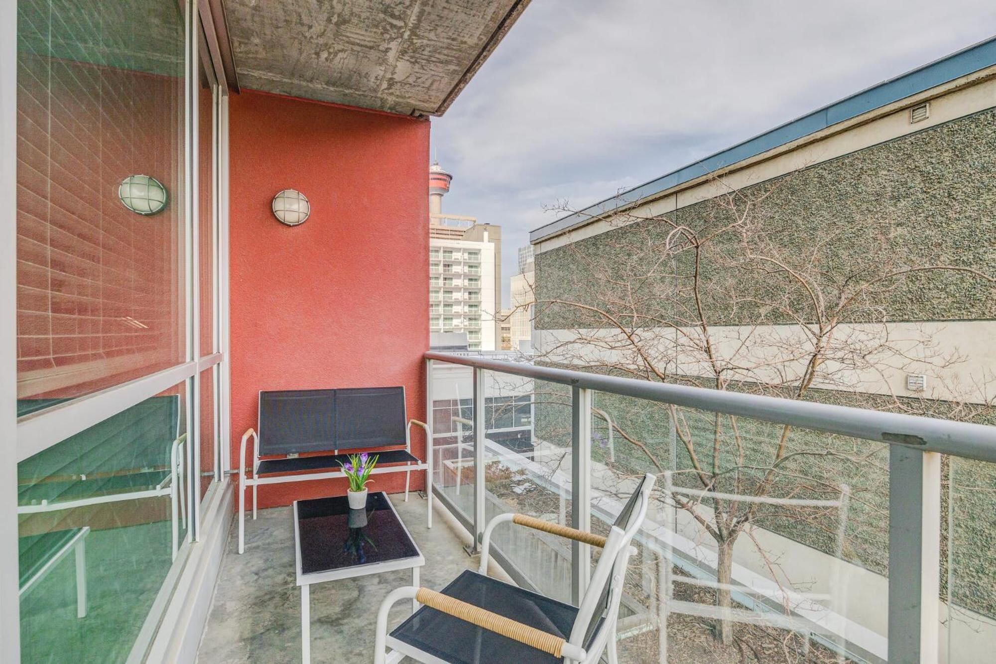 Upscale 2Br Condo - King Bed - Stunning Views Calgary Zewnętrze zdjęcie